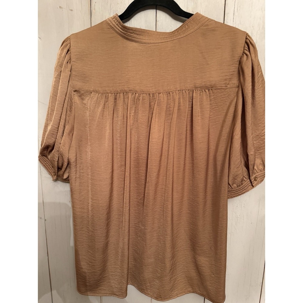 Banana Republic Volume Puff Short Sleeve Blouse Sz-Lg‎ Tan Satin Silky Button - Picture 4 of 7
